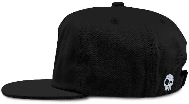 BEACHY BLACK