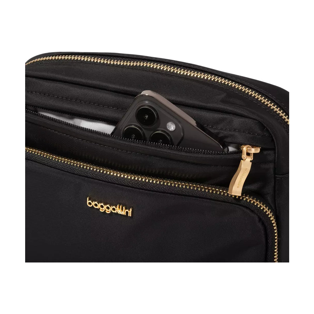 MTC213 MOTT CROSSBODY